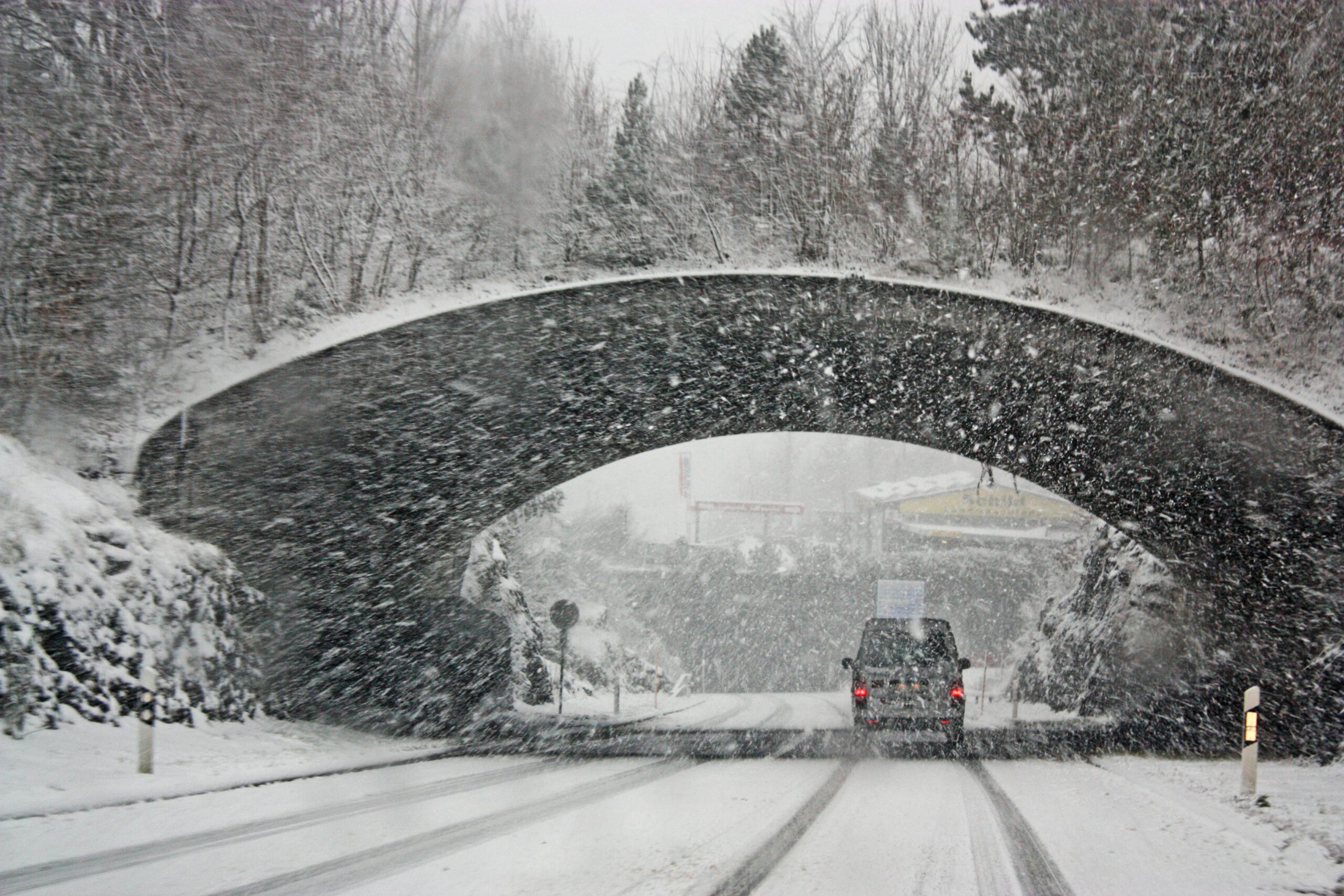 Auto winterfest machen – umfassende Checkliste für kalte Monate